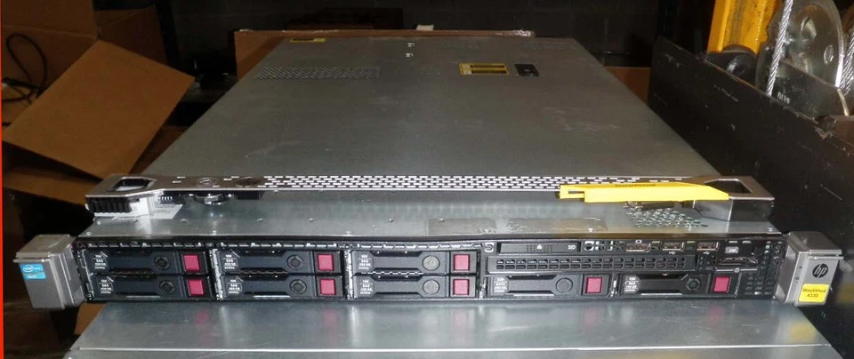 HP StoreVirtual 4330-B7E17A-E5-2620-32GB-8x 450GB 10K SAS-DL360p G8 Server - Image 1 of 1