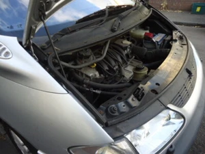 Renault Espace Breaking Spares or Repairs 1998-2002 2.2 DT & 2.0 16v DOOR BOLT - Picture 1 of 1