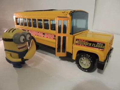 Vintage Pressed Steel School Bus Nylint Sound Machine & Minion Dave Banana Babbl - Image 1 of 4