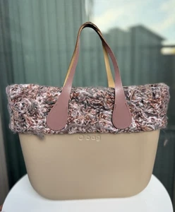Bolso de Mano O Bag Beige con Borde Superior de Tweed Tejido y Asas Rosa - Imagen 1 de 9