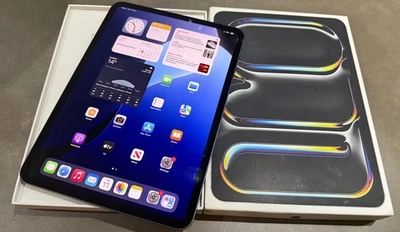 Apple iPad Pro 11 inch, M4 256GB WiFi, Space Black. - Image 1 of 4