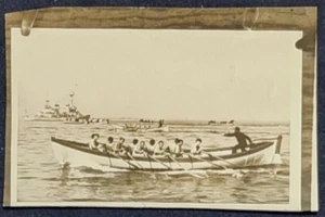 Foto de prensa de 1933 de los ganadores de la carrera de remo de la marina de Lexington - Imagen 1 de 1