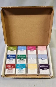 CLASSIC STAMPIN' SPOT SET DI 12 GRASSETTI RICCHI SCAFFALI IN SCATOLA ORIGINALE ~ N.O.S. ! - Foto 1 di 5