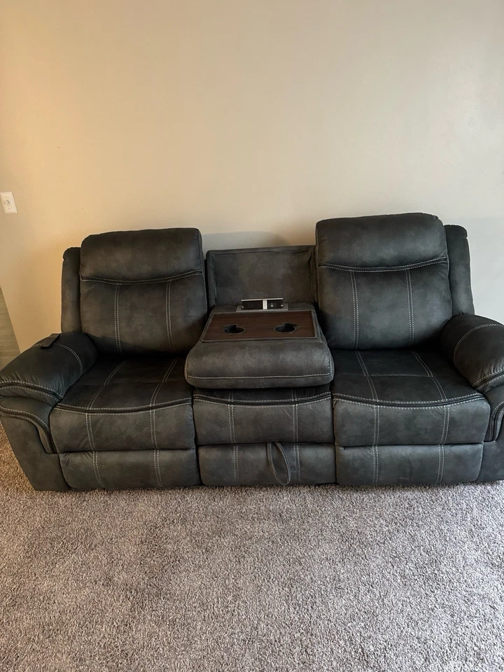  Juego de 2 sofás reclinables, conexión USB y toma de corriente. Verde oscuro. Limpio y barato Foto 1 de 1