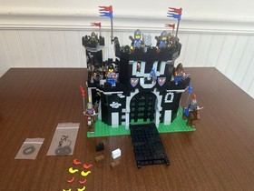 LEGO Black Monarch's Castle 6085 INSTRUCTIONS NOT INCLUDED. 100% Complete