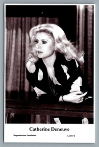 Catherine Deneuve Swiftsure 2 Postales año 2000 impresión moderna A749/1 y A1459/3 - Imagen 1 de 3