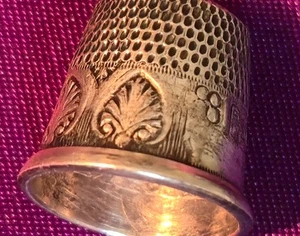 Sterling Silver Thimble SGG Palmette design Size 8 American - Picture 1 of 6
