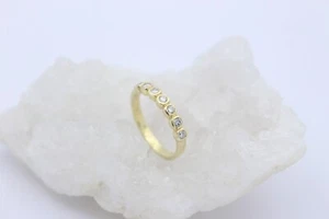Wunderschöner Damen Ring Halb Memory-Ring aus 14k/ 585er Gelbgold mit Brillanten - Picture 1 of 4