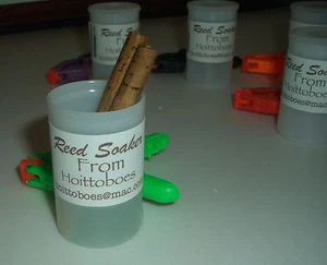 Oboe Schilf Einweichbecher mit Ständerklemme. - Bild 1 von 8