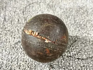 ANTIQUE VERY EARLY CRICKET BALL - Picture 1 of 5