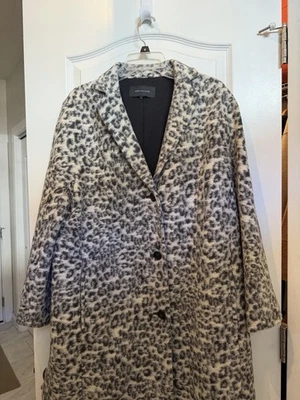 Abrigo Coche Ann Taylor Mezcla Lana Estampado Animal Negro Blanco Talla XL Foto 1 de 4