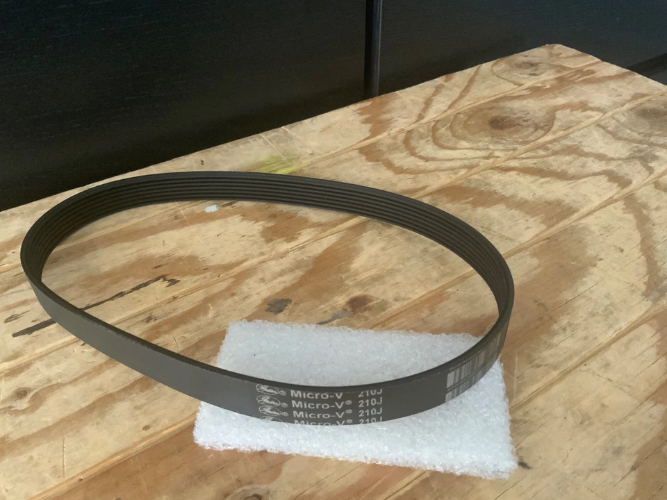 DKN EZ RUN TREADMILL MOTOR DRIVE BELT - 210J - EXCELLENT CONDITION - Image 1 of 2