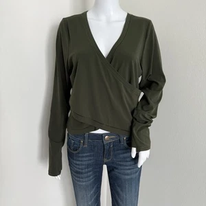 Athleta Women's Transcend Wrap Top Size XL Army Green Long Sleeve Thumbholes - Picture 1 of 9