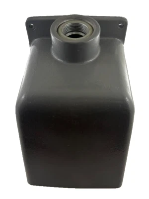 BB1001W HUBBELL RECEPTABLE BOX 1- 1/2"  130 CU IN - Image 1 of 4