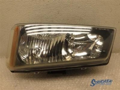 Chevrolet Silverado 1500 Pickup 2003-2004 Left Headlight Assembly R01140859 - Image 1 of 4