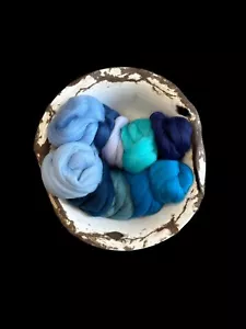 Water Waves lot of merino wool fiber. 10 different colors. Each color is 25g. - Picture 1 of 1