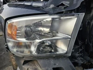 Faro lateral pasajero Dodge Ram1500 2013-2020 camioneta pickup: halógeno - Imagen 1 de 12