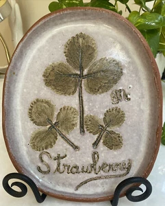 Decorative Studio Ceramic Plate POTTERS FOR THE MASTER Isaiah 64.8 Strawberry - Picture 1 of 4