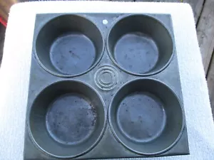 SELTENE ANTIKE MUFFINFORM DER KREISMARKE 4 LOCH MIT GEROLLTEN RÄNDERN, HAGLOCH. - Bild 1 von 17