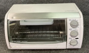 Black & Decker TRO490W ๐ 4-Slice Toast-R-Oven Countertop Oven - White - Picture 1 of 22