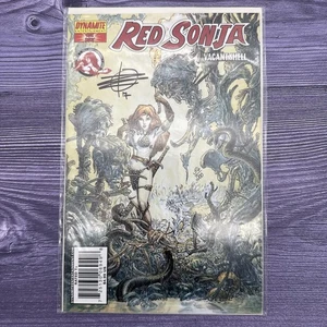 Red Sonja Vacant Shell Signed Rick Remender Dynamic Forces DF with COA 56/200 - Picture 1 of 8
