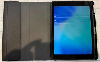 Apple iPad 9.ª generación - Gris - 64 GB - tal cual para salvamento/piezas/desmontaje Foto 1 de 4