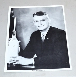 NASA Astronaut Bruce McCandless, II Original 8x10 Foto Autopen signiert Signatur - Bild 1 von 2