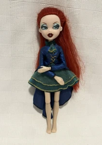 MGA Bratz Bratzillaz Magic Night Out Meygana Dressed Fashion Doll - Picture 1 of 6