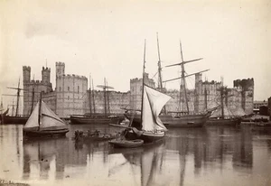 Original albumen Carnarvon Castle Caernarfon 23111 Wales Sailing Ships - Picture 1 of 1