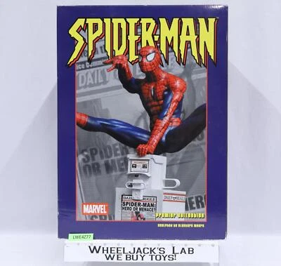 Spider-Man Premier Collection Marvel Comics 2004 Diamond Select Toys 1277/5000 Foto 1 de 4