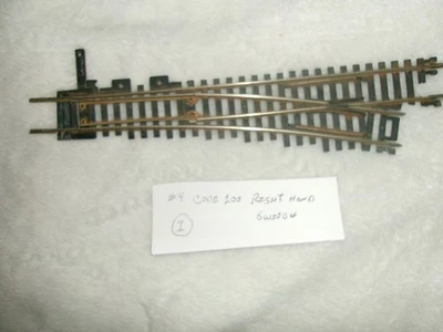 HO Scale Atlas #4 Right Hand Switches Code 100 - Image 1 of 4