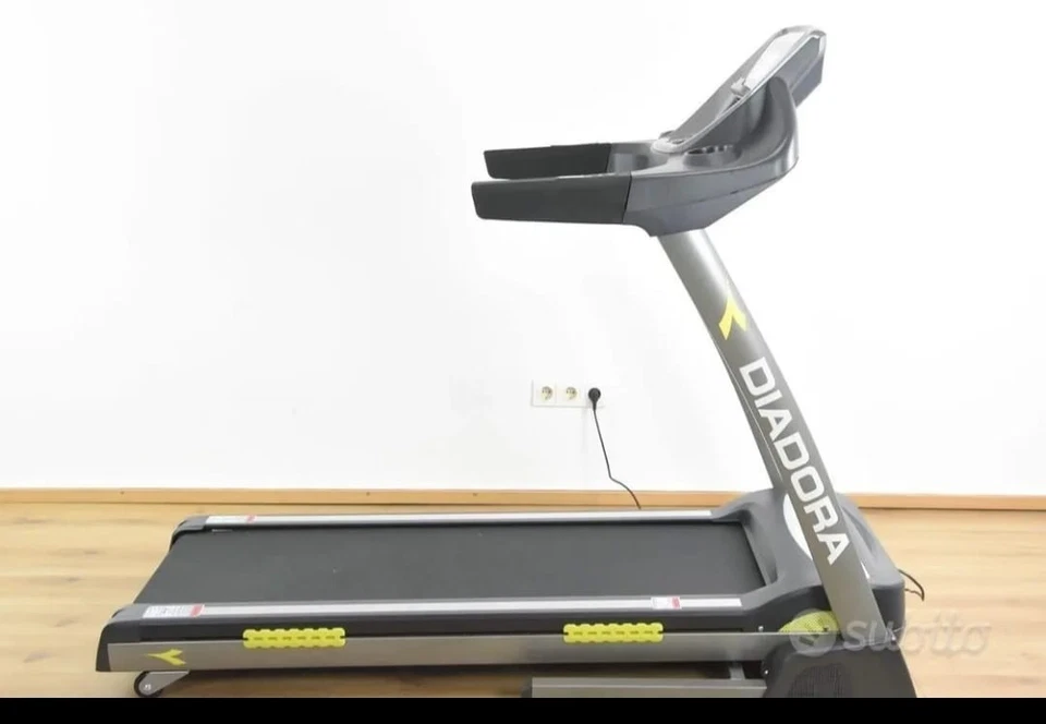 Tapis Roulant elettrico Diadora Exess 11.6 con inclinazione - Immagine 1 di 4