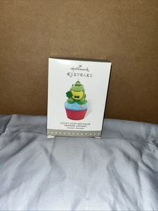 Hallmark Andenken Cupcakes Ornament #8 Glückssprung-Rechaun St. Patricks Day Frosch - Bild 1 von 4