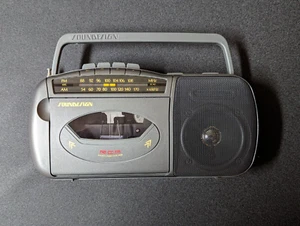 Vintage 90's Black Sound Design AM/FM Cassette Player - AC adaptor NOT included - Picture 1 of 13