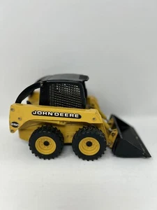ERTL Die-Cast 1:16 John Deere 250 Skid Steer Loader - Picture 1 of 8