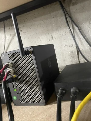 iPollo V1 Mini Classic Plus WIFI ASIC Miner ETC/ZIL 280MHs/270W  DAG-3.6 GB - Image 1 of 4