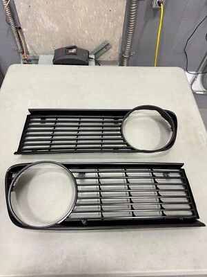 1974-1976 BMW 2002 OEM Front Grill Set - Image 1 of 4