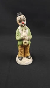 VINTAGE BISQUE PORCELAIN CLOWN FIGURINE PLAYING MUSICAL INSTRUMENT #F6 - Picture 1 of 8