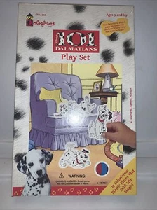 Vintage Colorforms Disney 101 Dalmatians Dogs Play Set Complete w booklet in box - Picture 1 of 3