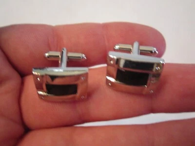 JOSEPH ABBOUD GEMELOS - CAJA CC Foto 1 de 4