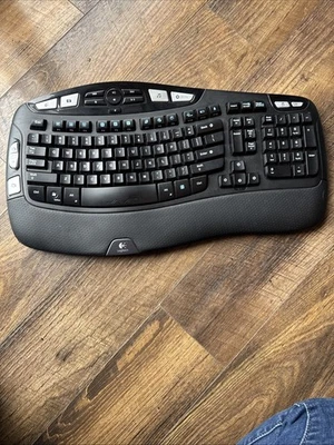 Teclado inalámbrico Logitech K350 (820-002546). Sin USB Doggle Foto 1 de 3