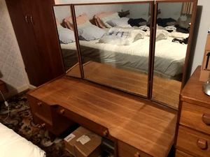 Mid-century Teak Dressing Table with mirrors by A. Younger Ltd. - Picture 1 of 4