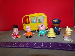 Peppa Pig Adventures Famiglia Camper Camper Incompleto Extra Figure e Cose - Foto 1 di 8