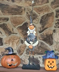 3 Stück Halloween Blechdekorationen Kürbis Tee Licht Kerzenhalter, große Hexe - Bild 1 von 7
