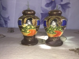 Antique HP GEISHA Moriage "Made in Japan" Salt & Pepper Shakers Cork Stoppers - Picture 1 of 5