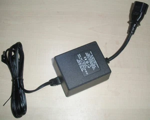 Netzteil TI57R-05650-EEN/SY 50-14000-009 REV.A 230V 50Hz 5,2V DC 650mA - Afbeelding 1 van 1