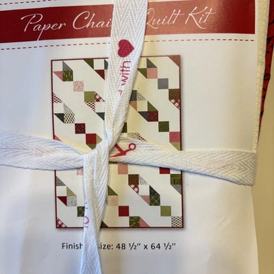 Kit de edredón Sweetwater RED BARN CHRISTMAS Moda 48 x 64 FQS Jolly Bar TOTALMENTE NUEVO Foto 1 de 4