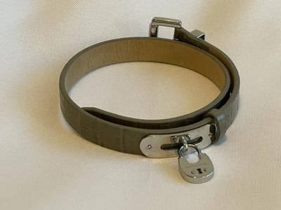 Michael Kors золото и серебро тонированный коричневый кожаный браслет с замок/кошелек подвеской - Изображение 1 из 4