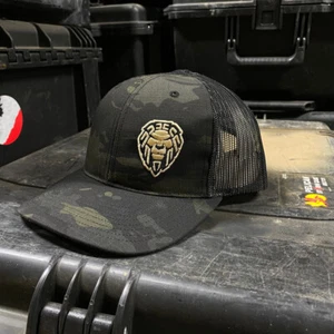 Wet Worx Outfitters "OG" Lion Logo Trucker Hat - Picture 1 of 3