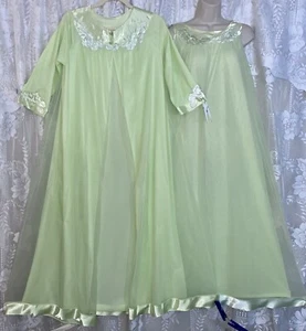 VTG FANCY M Key Lime 4 layer Chiffon Peignoir Robe Nightgown w Fancy Satin Trim - Picture 1 of 10